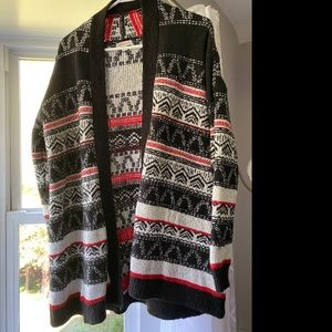 Awesome long super warm trendy sweater very roomy